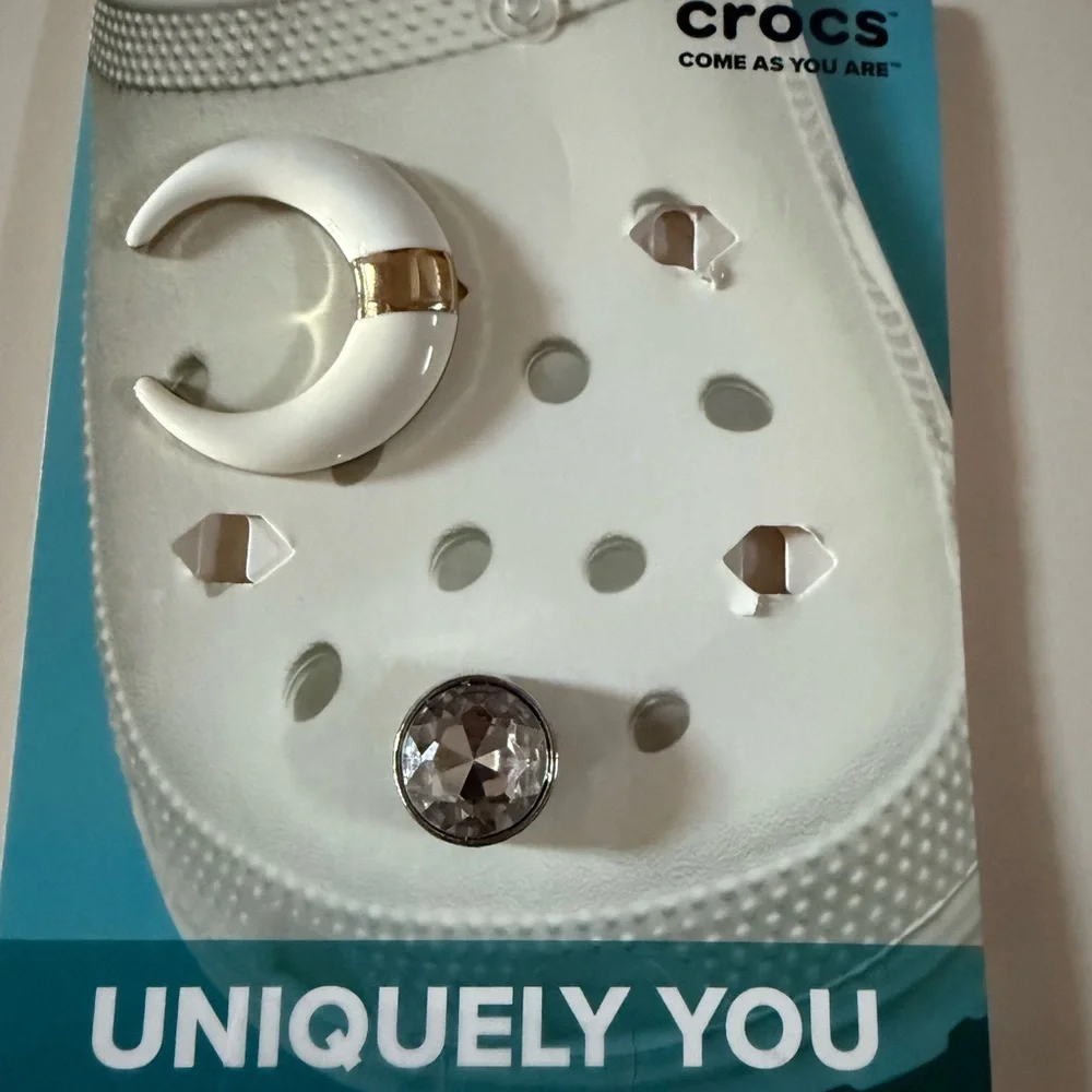 10 Pc Crocs Jibbitz Charms Set • Metal & Gem Shoe Accessories • Unisex Trendy - Picture 7 of 9